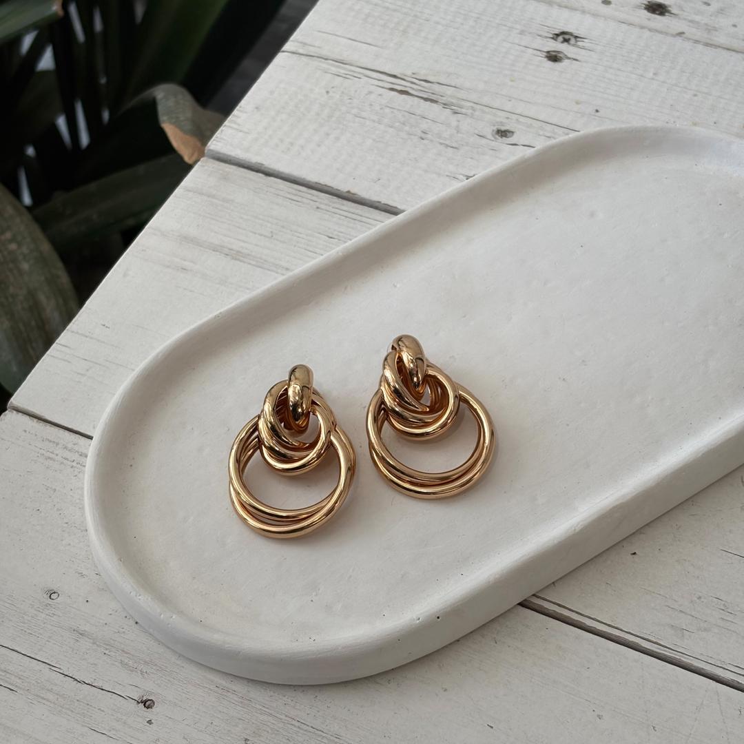 گوشواره حلقه ای طرح زارا طلایی کد E1